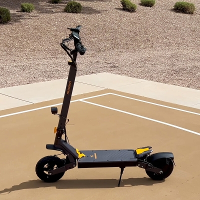 Ausom L1 City Pendler E-Scooter 15,6 Ah | 70km | Schwingarm-Federung