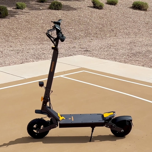 Ausom L1 ABE E-Scooter für Pendler Straßenzugelassen mit 90 km 20,8 Ah
